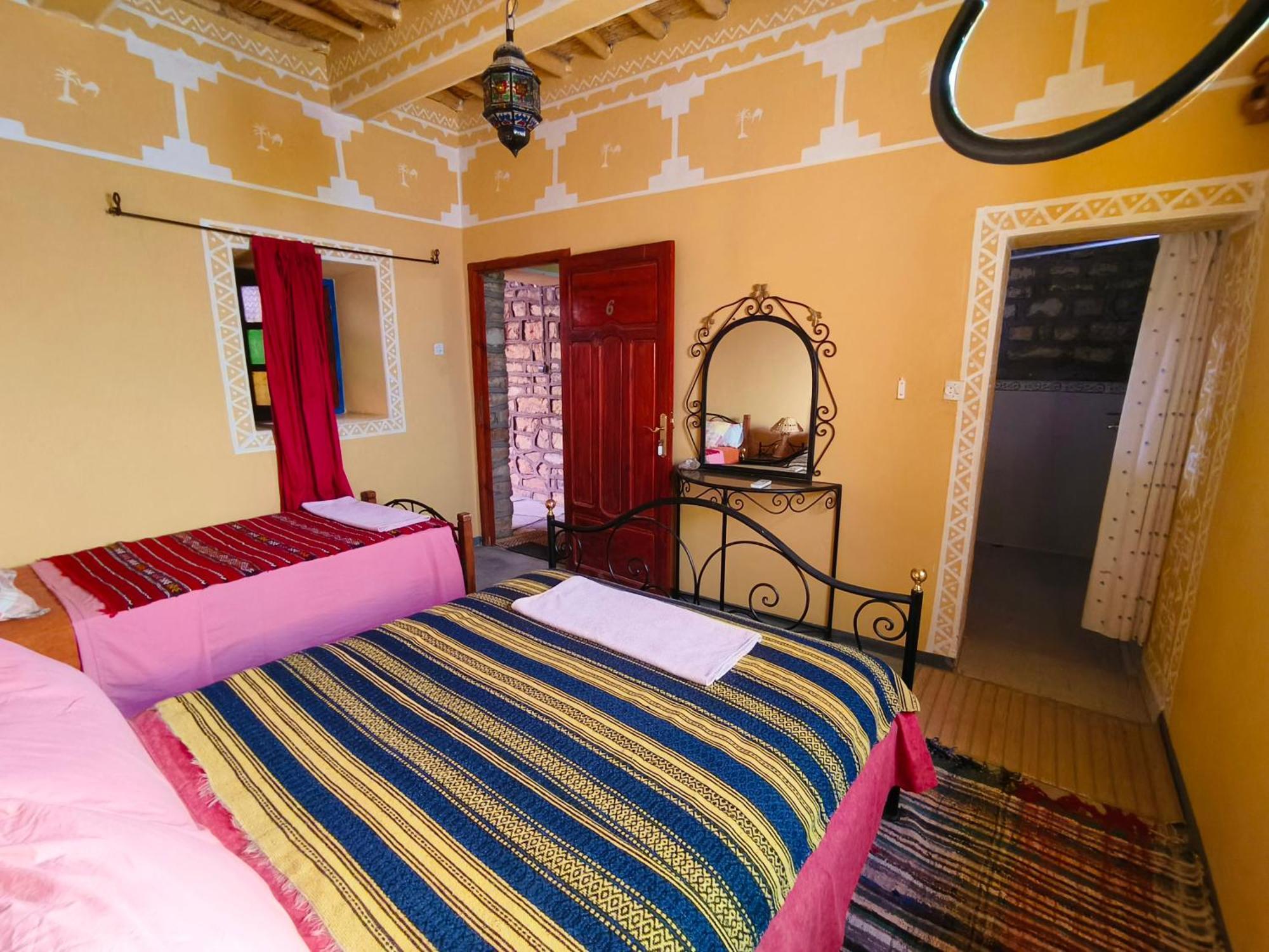 Kasbah Imini Bed & Breakfast Amerzgane Bagian luar foto